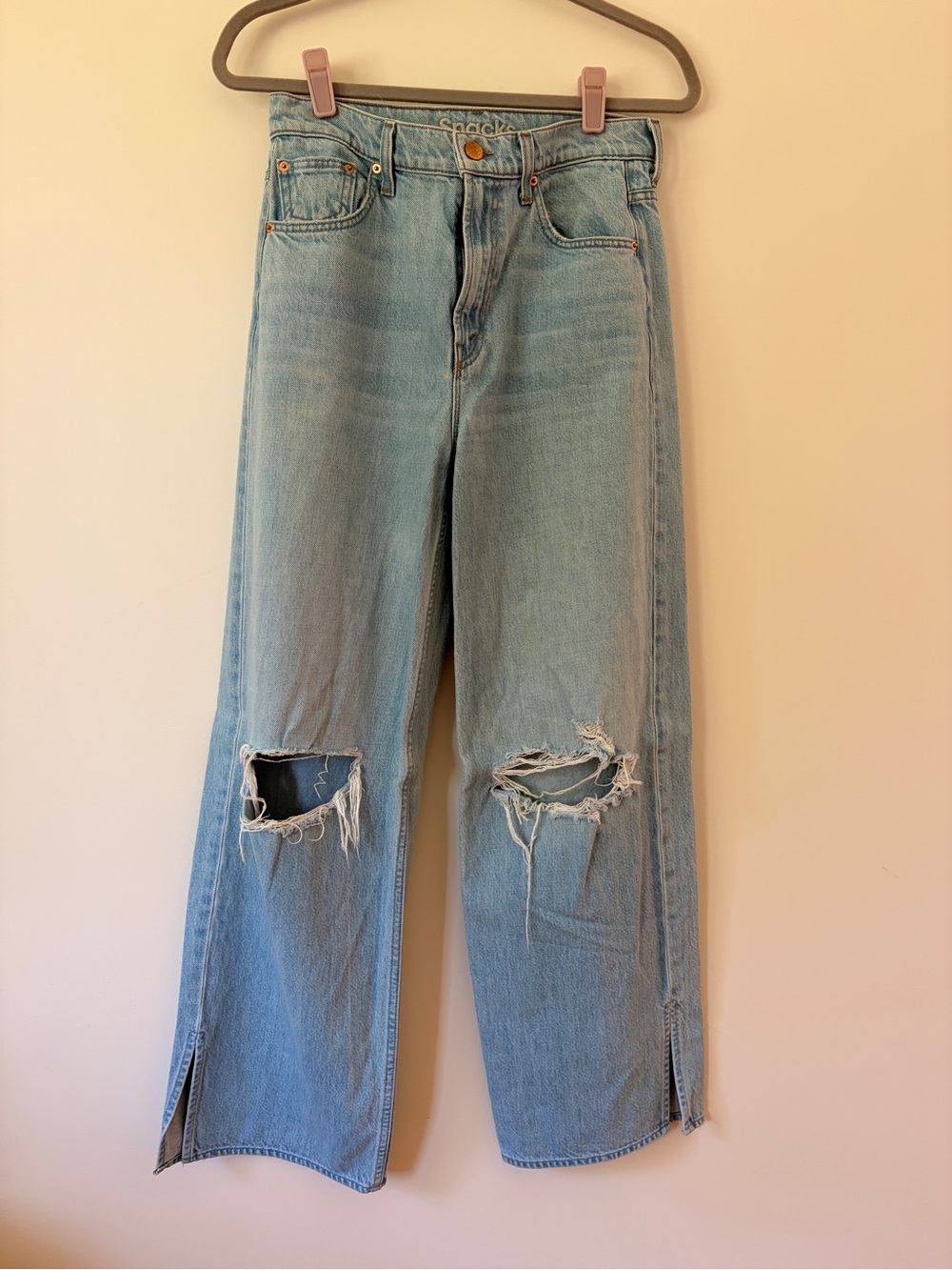 Mother Denim SNACKS! Light Wash Wide Leg Distressed Jeans with Knee Rips